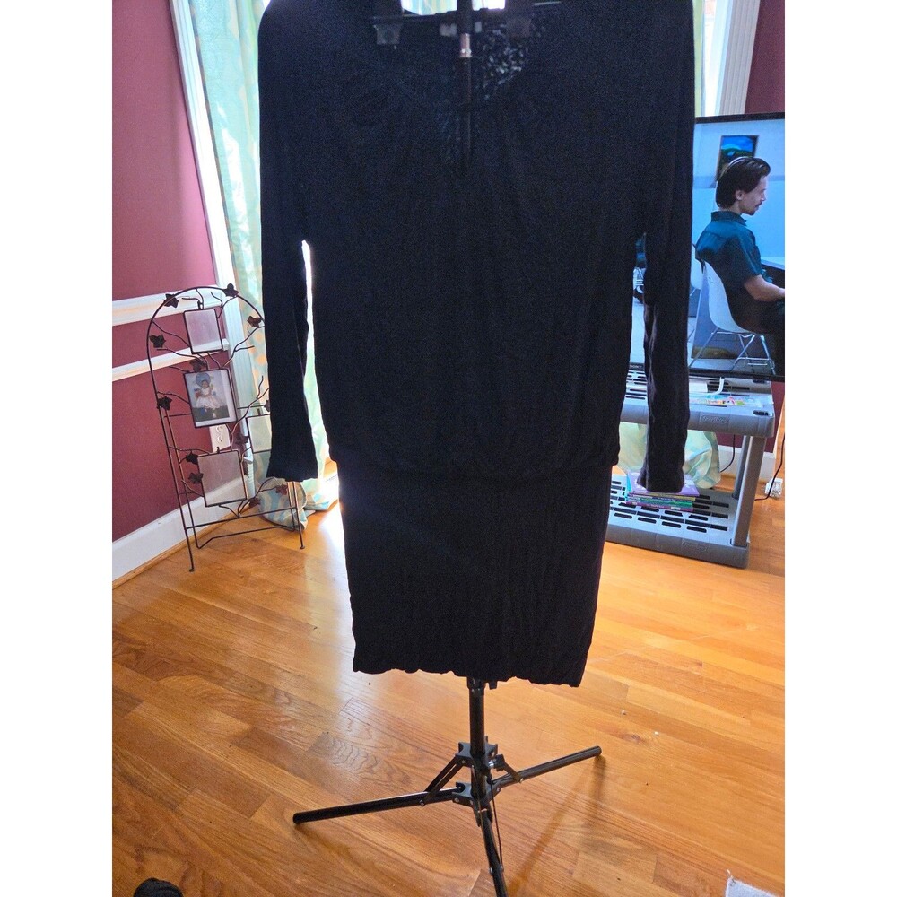 Women's Black Long Sleeve Knee-Length Dress